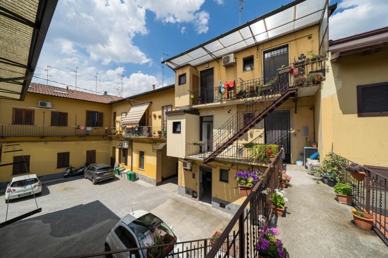 Beat House&Apartments Agrate Brianza Buitenkant foto